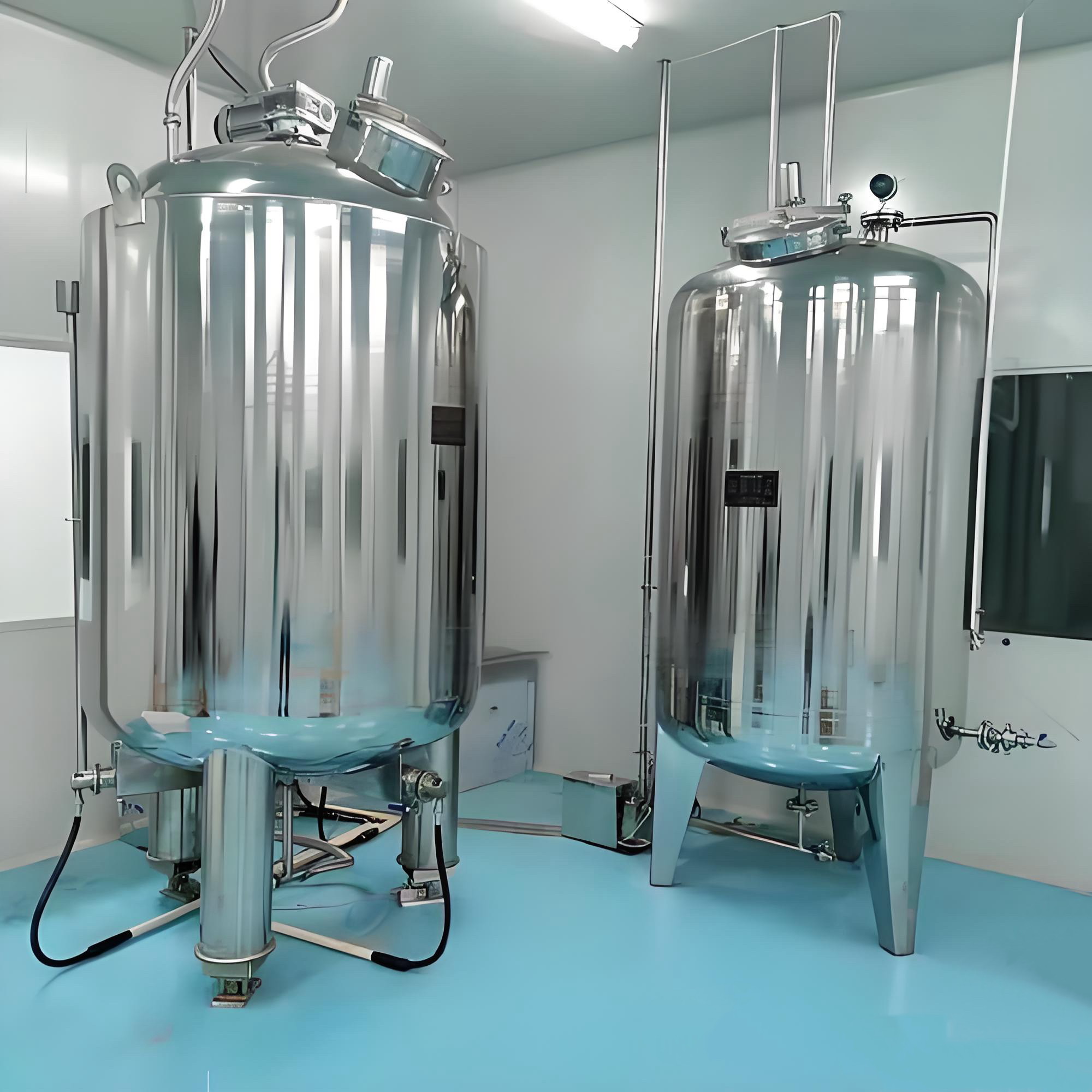 Резервуар для хранения горячей воды из нержавеющей стали с двойной стенкой и изоляцией с контролем температуры для санитарных технологических процессов